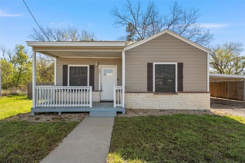 Homes For Sale - 207 N Commerce<br/> Bremond, TX 76629