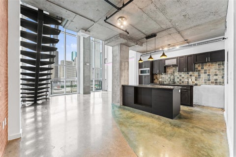 Photo of 2000 Bagby Street #11416, Houston, TX 77002 (MLS # 67615765)