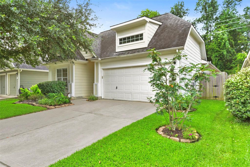 Photo of 12806 Pecan Shores Drive, Houston, TX 77044 (MLS # 32474824)