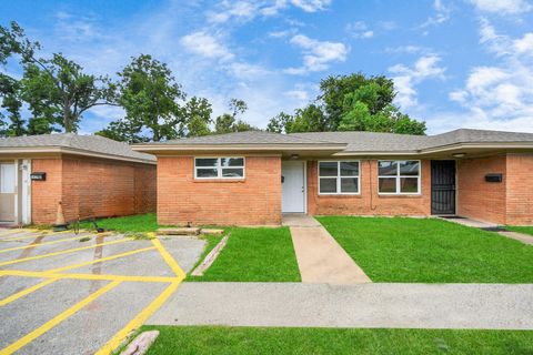 Photo of 5441 Minden Street #20, Houston, TX 77026 (MLS # 862253)