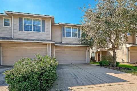 Photo of 12434 Oriole Lake Way, Houston, TX 77089 (MLS # 46694815)