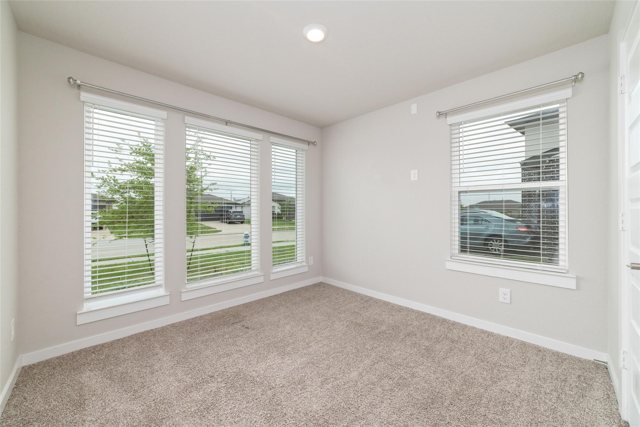 7615 Rainham Valley Lane