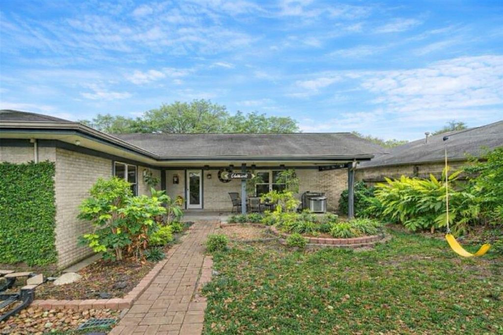 Photo of 1118 S Amy Drive, Deer Park, TX 77536 (MLS # 11649594)