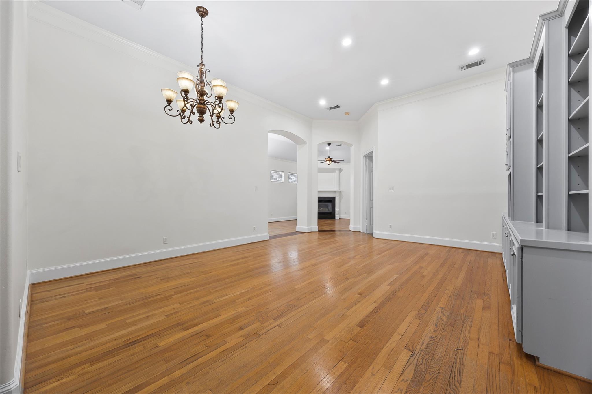 2305 Huntington Drive