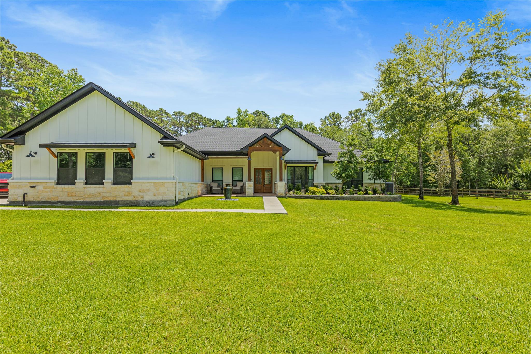 9703 Crestwater Circle