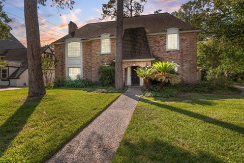 Photo of 5611 Pebble Springs Drive, Houston, TX 77066 (MLS # 46884690)