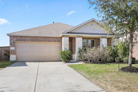 Photo of 2225 Windy Sail Drive, Texas City, TX 77568 (MLS # 98317860)