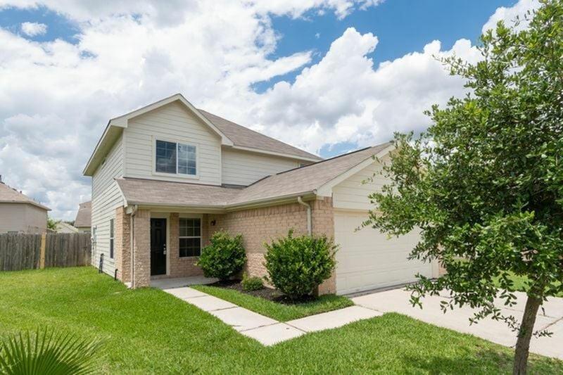 19426 Plantation Bend Lane