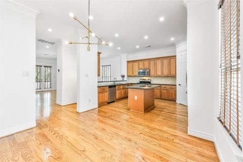 Tiny photo for 1529 Rosewood Street, Houston, TX 77004 (MLS # 81735350)