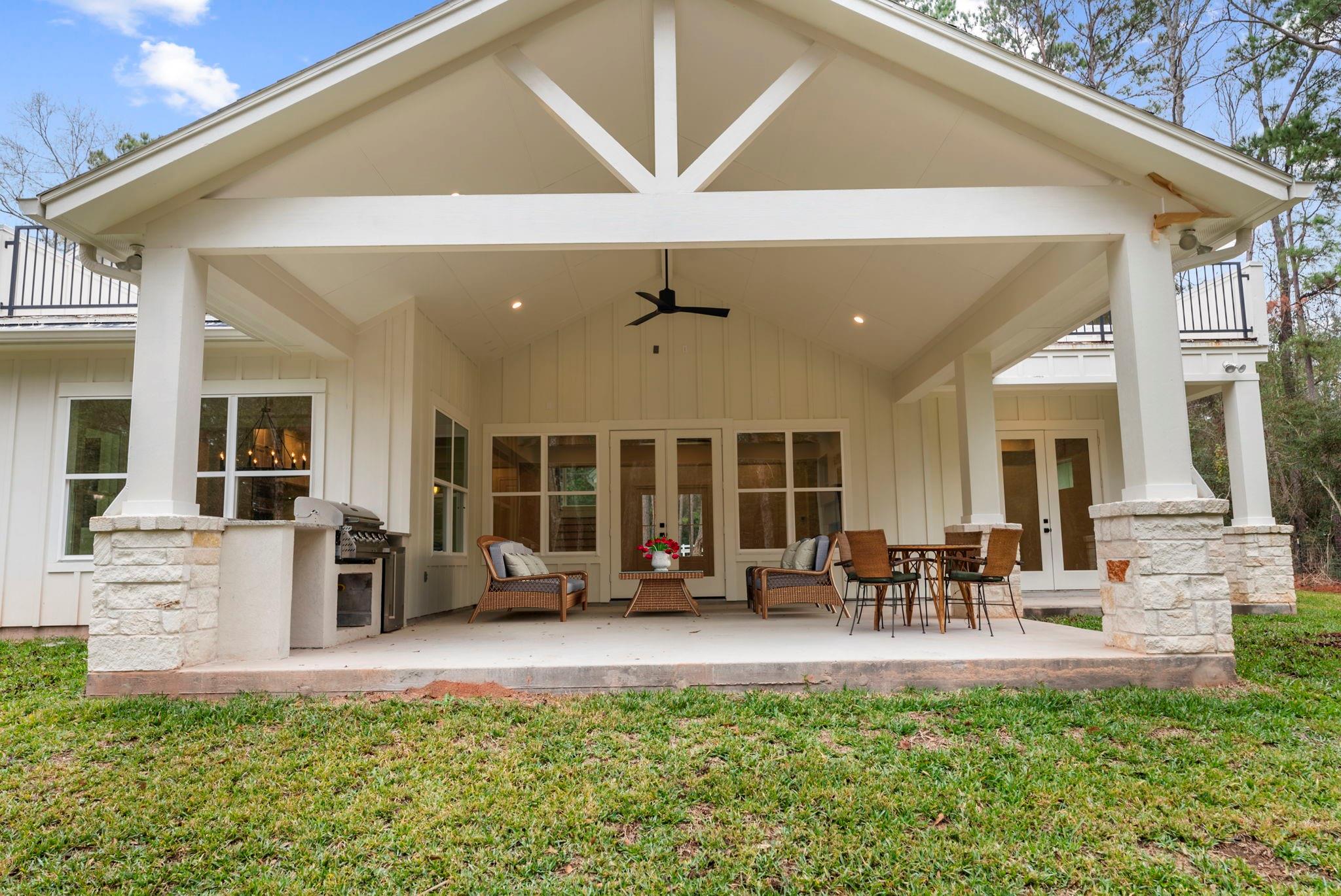 12111 Oak Hvn W, Magnolia, TX, 77354, USA, 5 Bedrooms Bedrooms, ,6 BathroomsBathrooms,Residential,Active,12111 Oak Hvn W,69910993