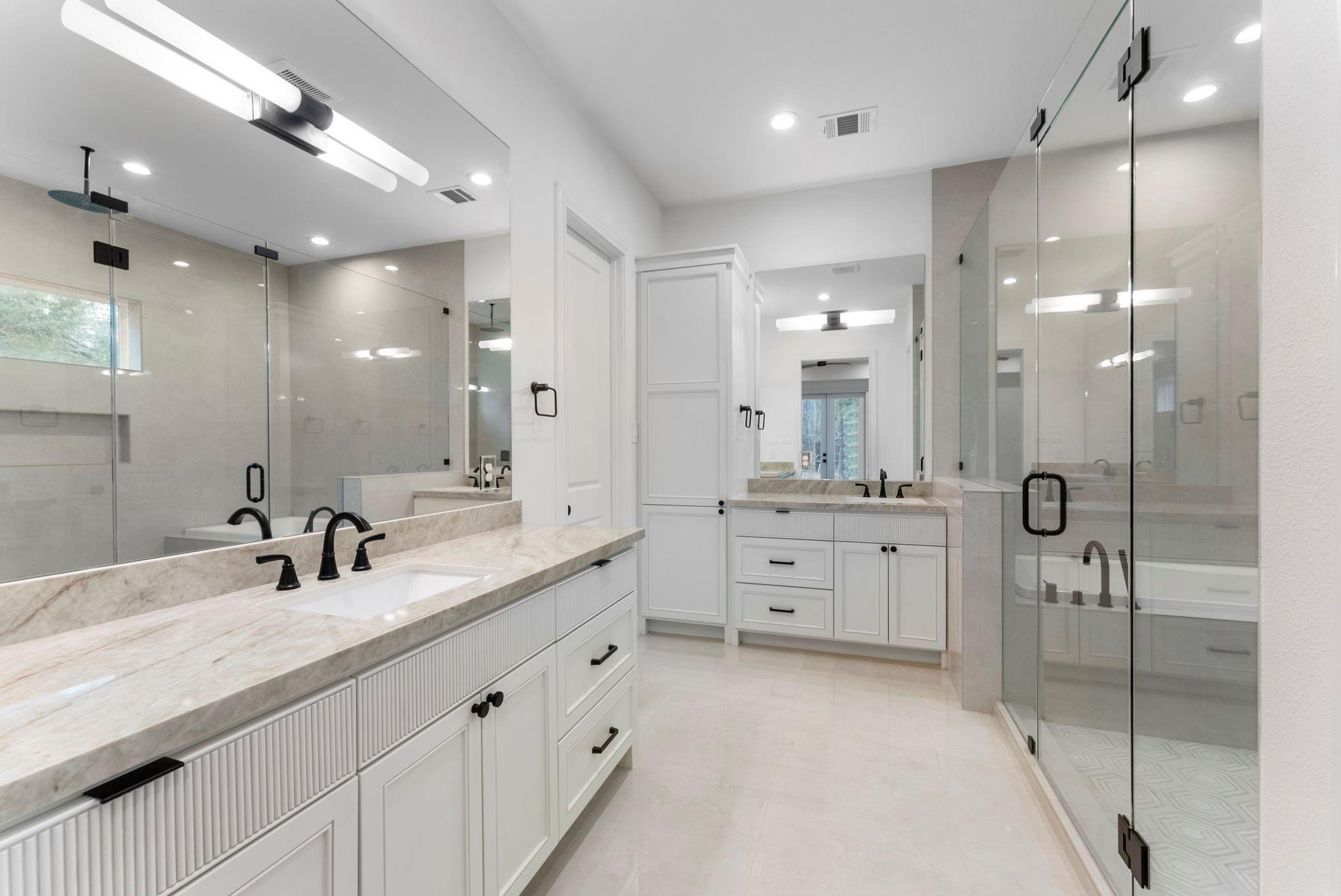12111 Oak Hvn W, Magnolia, TX, 77354, USA, 5 Bedrooms Bedrooms, ,6 BathroomsBathrooms,Residential,Active,12111 Oak Hvn W,69910993