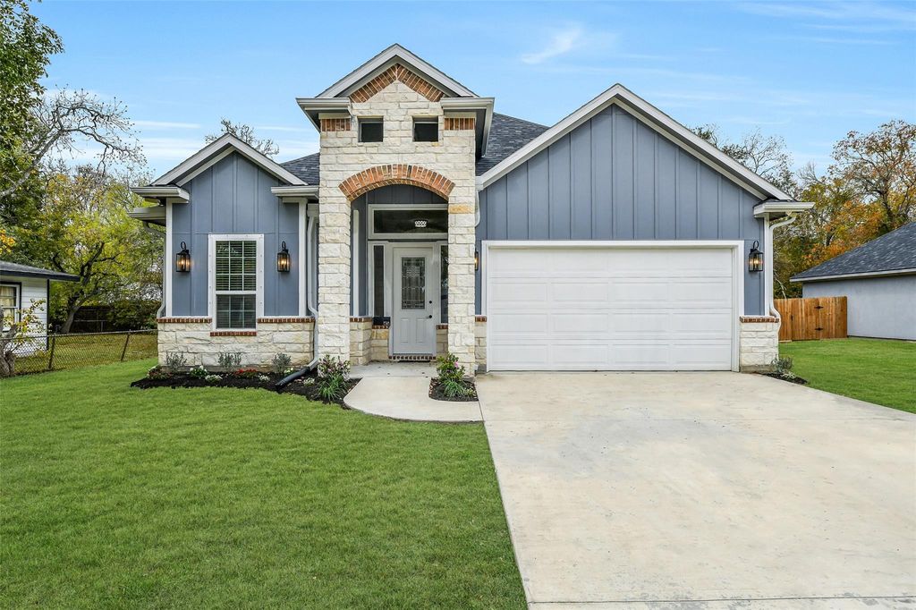 Photo of 1518 Oleander Drive, La Marque, TX 77568 (MLS # 79599920)