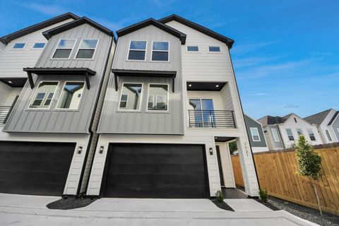 Photo of 7731 Hammerly Boulevard, Houston, TX 77055 (MLS # 22495296)