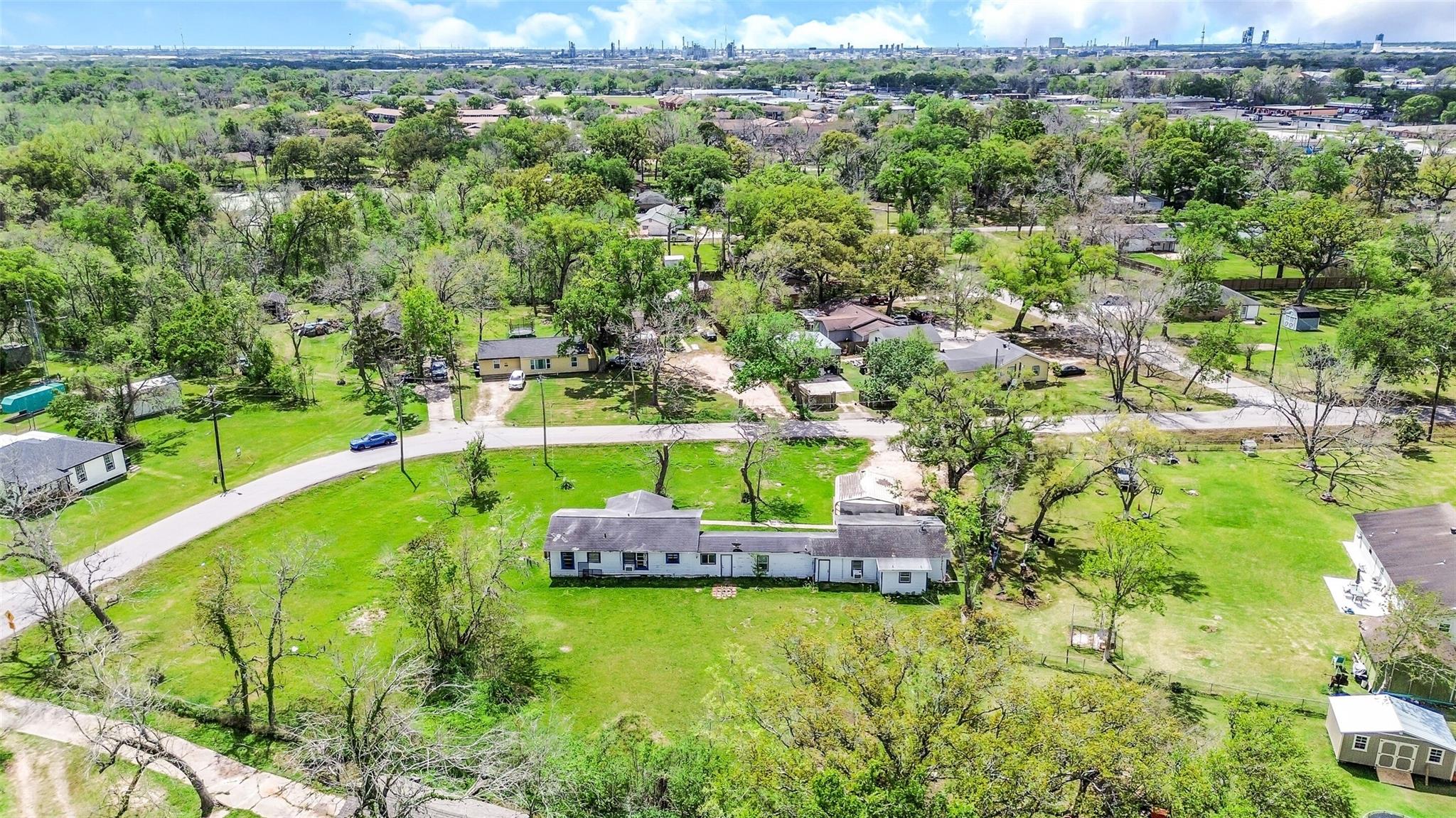 1220 Pecan Street