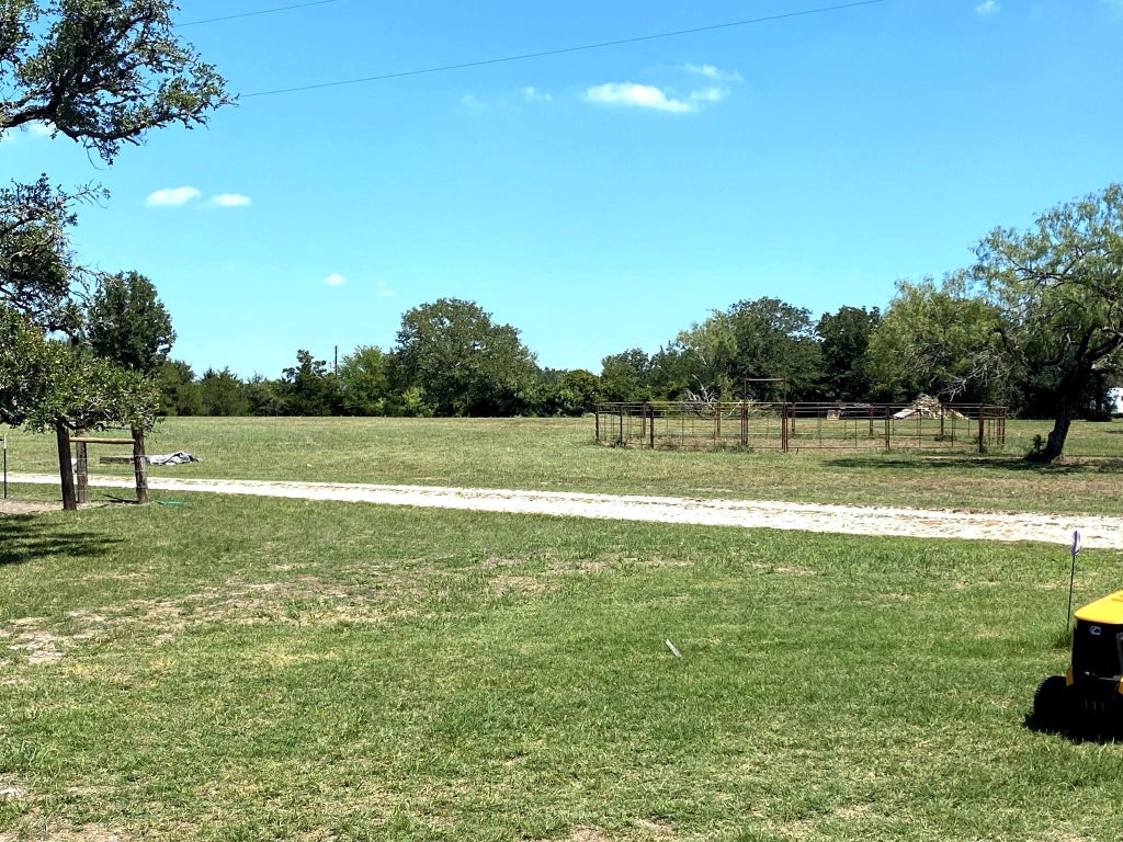 Photo of 1669 Beaver Creek Circle, Caldwell, TX 77836 (MLS # 80563215)