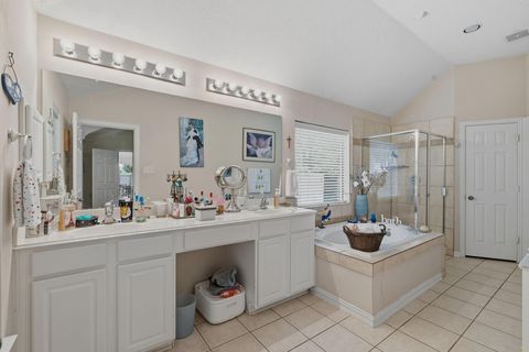 Tiny photo for 2 Camborn Place, The Woodlands, TX 77384 (MLS # 81254536)