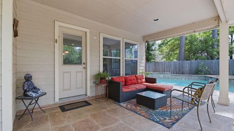 Tiny photo for 2 Camborn Place, The Woodlands, TX 77384 (MLS # 81254536)