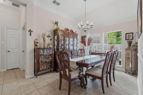 Tiny photo for 2 Camborn Place, The Woodlands, TX 77384 (MLS # 81254536)