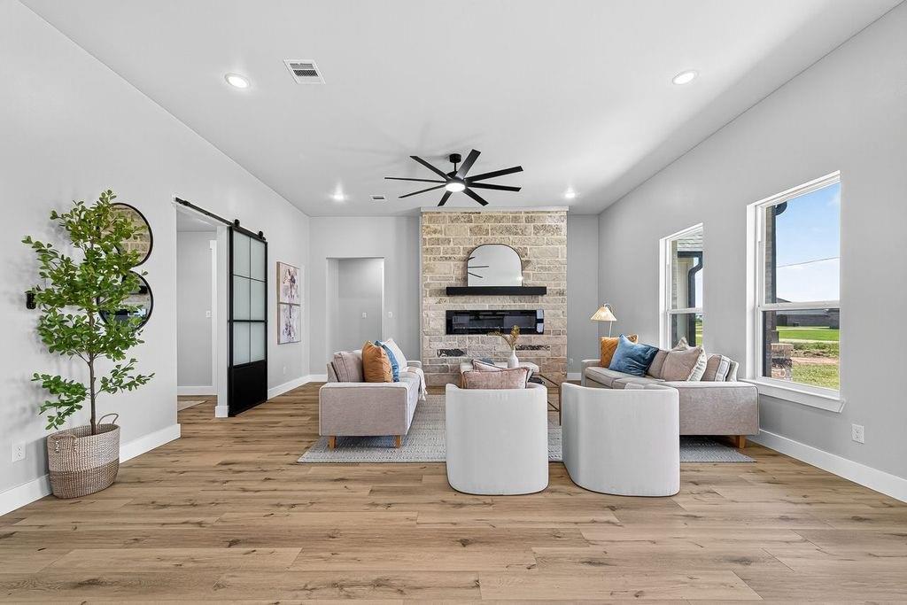 484 Angus Trail