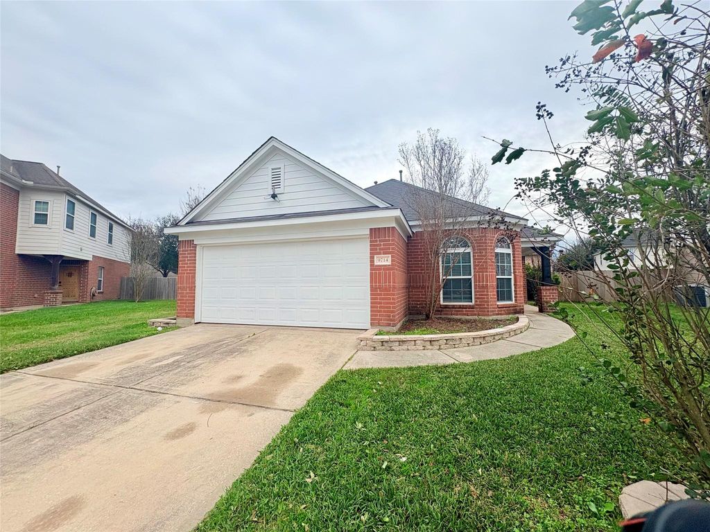 Photo of 9714 Rich Mountain Court, Humble, TX 77396 (MLS # 88069061)