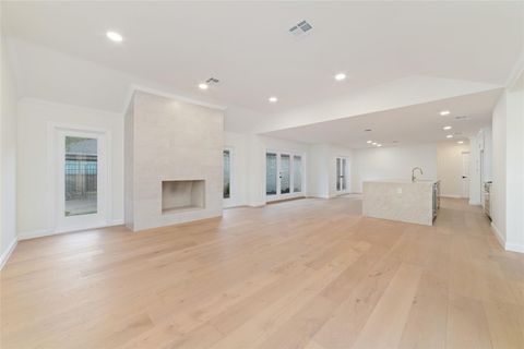 Photo of 15651 Whitewater Lane, Houston, TX 77079 (MLS # 55966686)