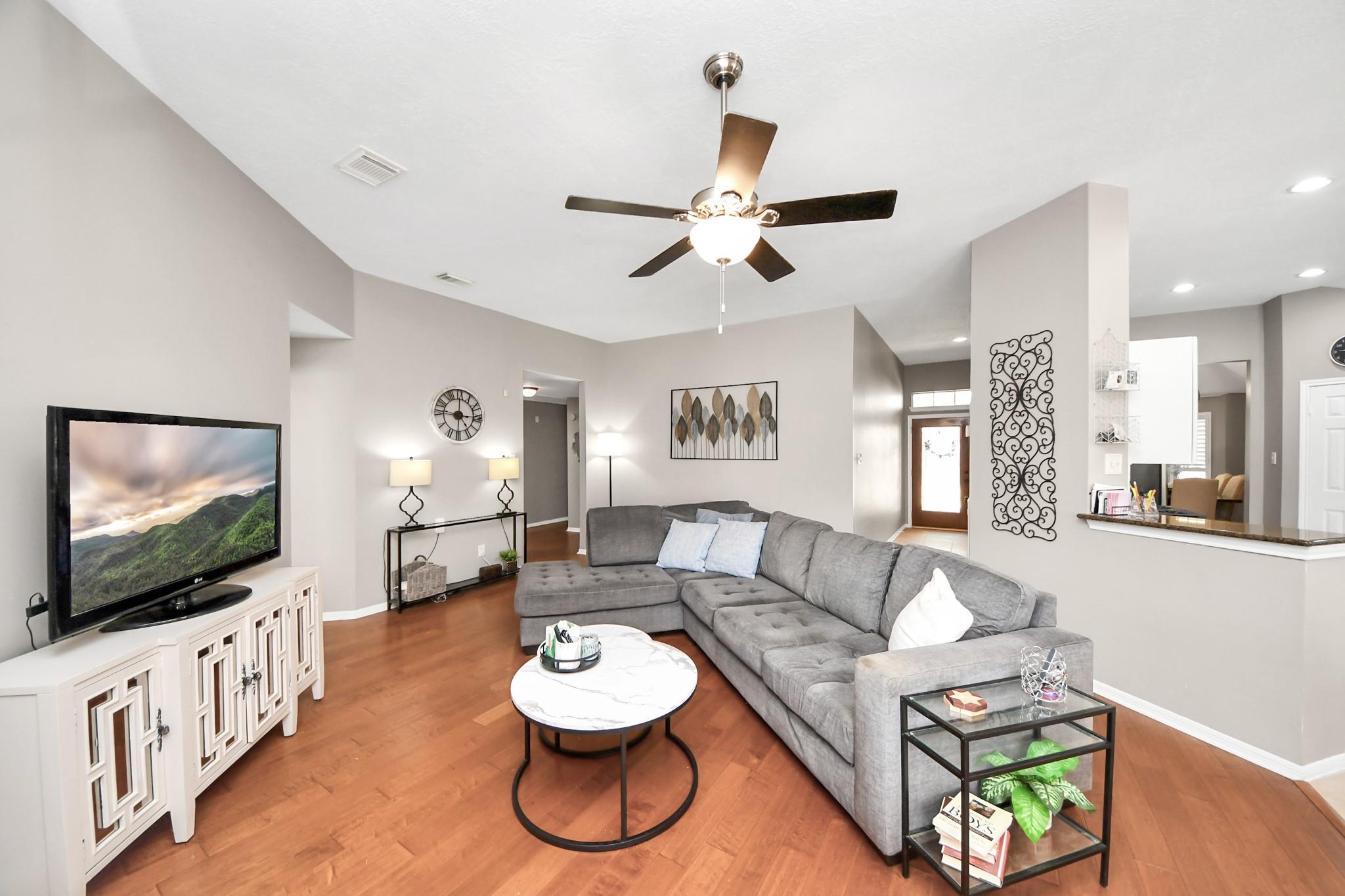 4222 W Meadows Drive