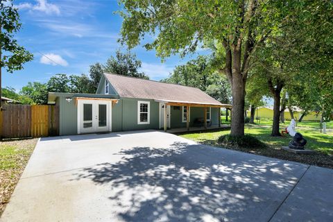 Photo of 3087 Johnson Lane, Madisonville, TX 77864 (MLS # 55924151)