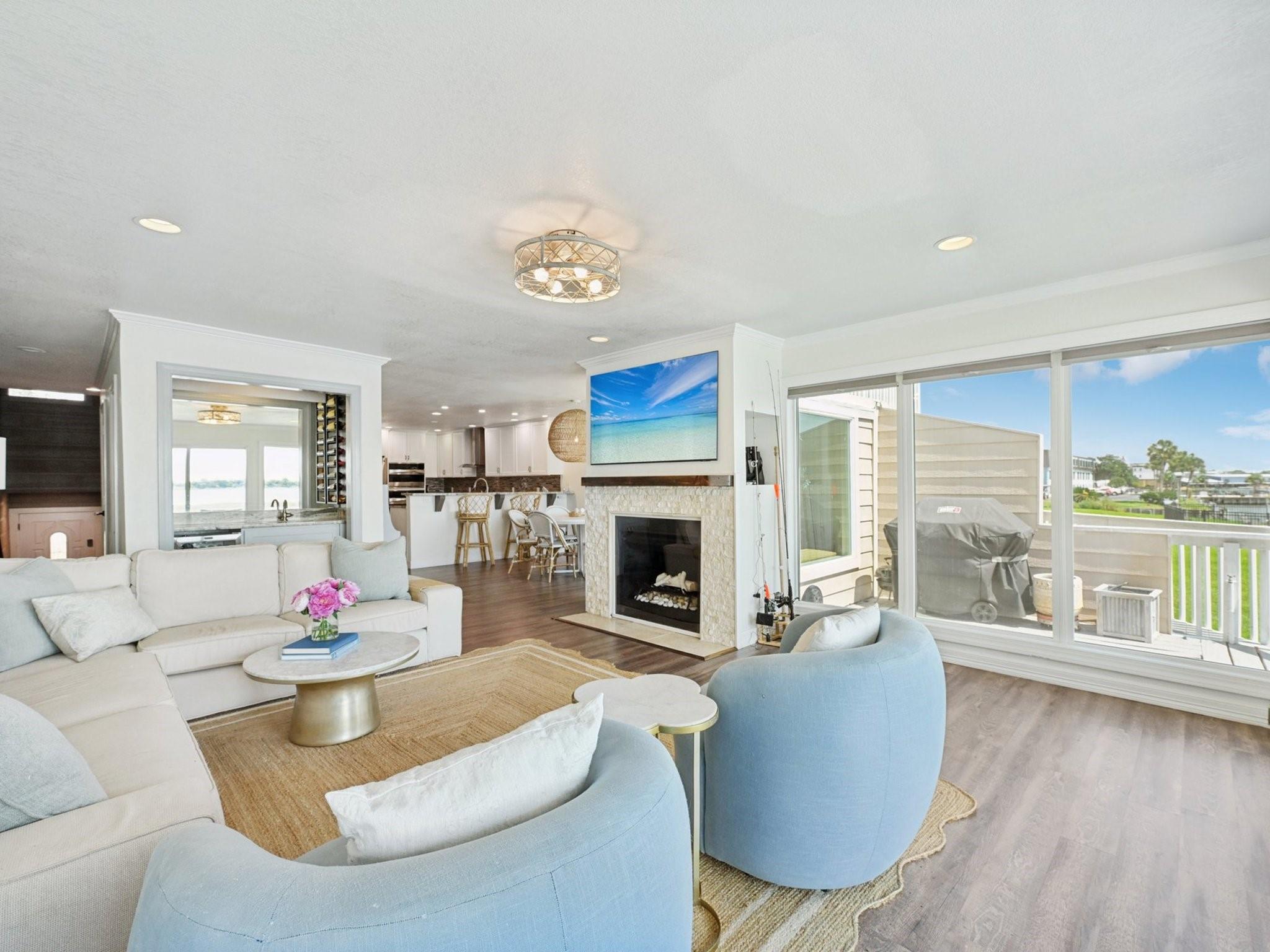2 Mariner Village Drive