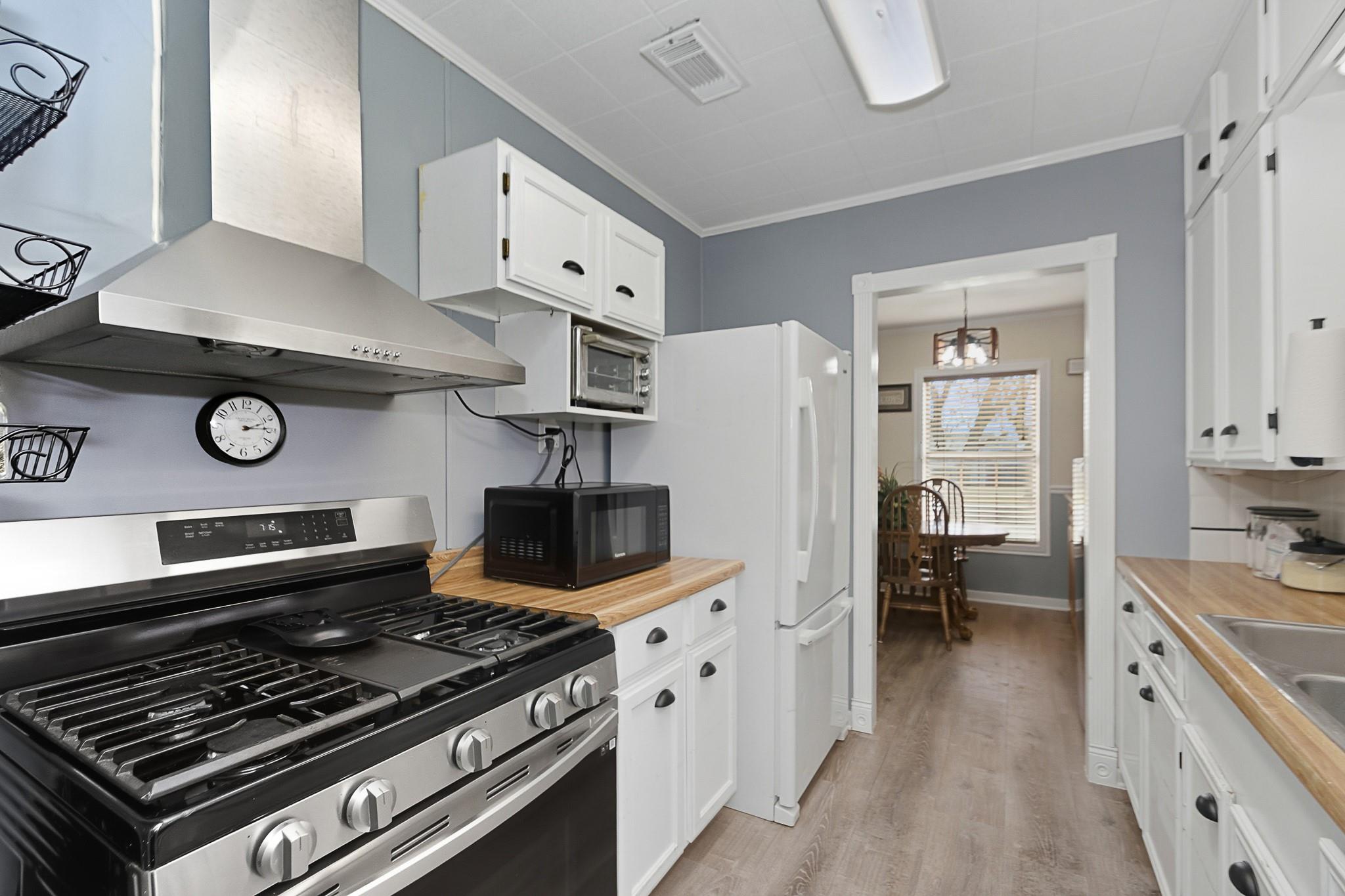 1406 W 6th Street