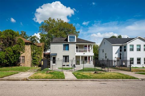 2705 Cleburne Street Houston TX 77004