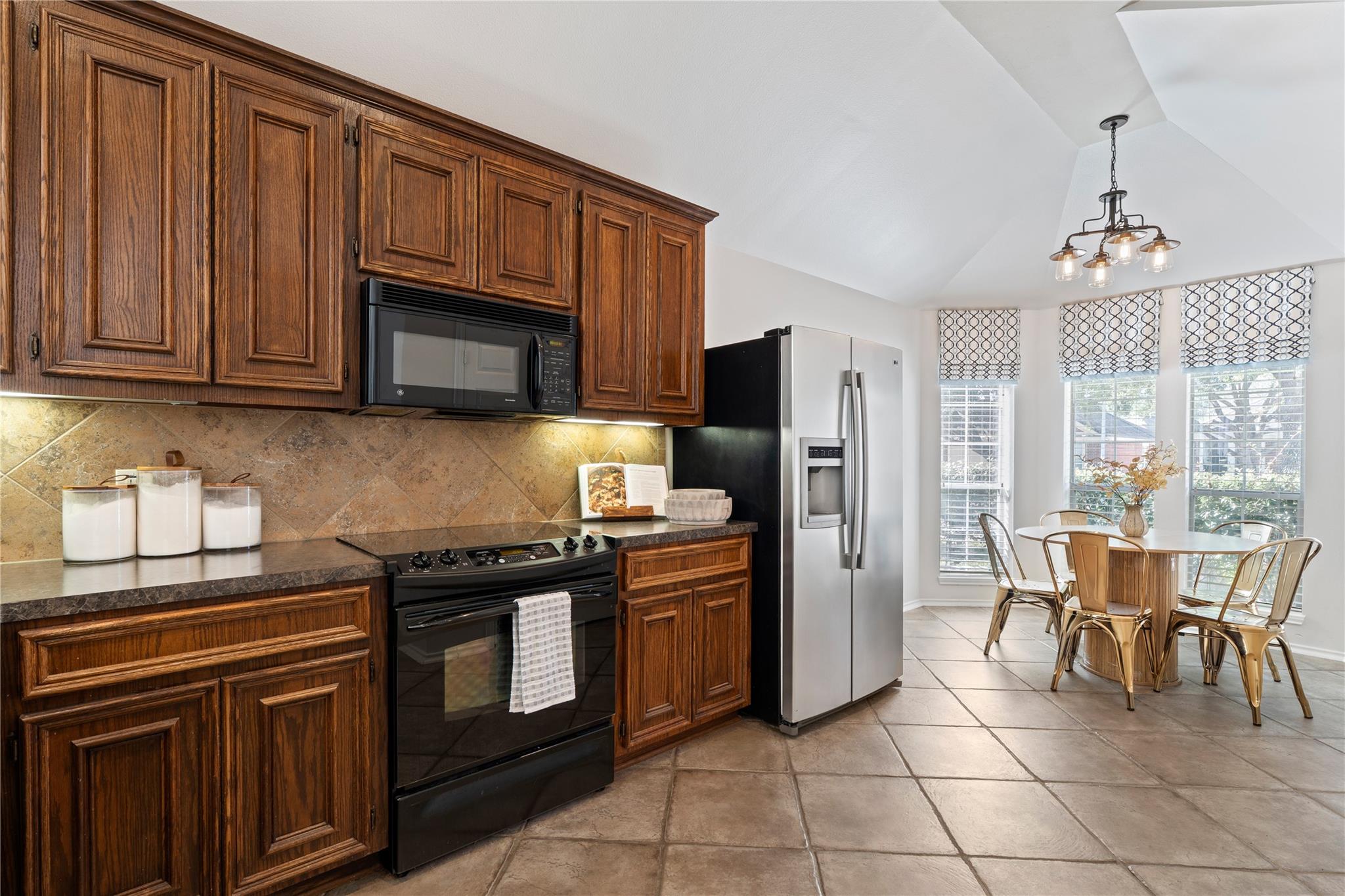 4323 Sunlit Pass Loop