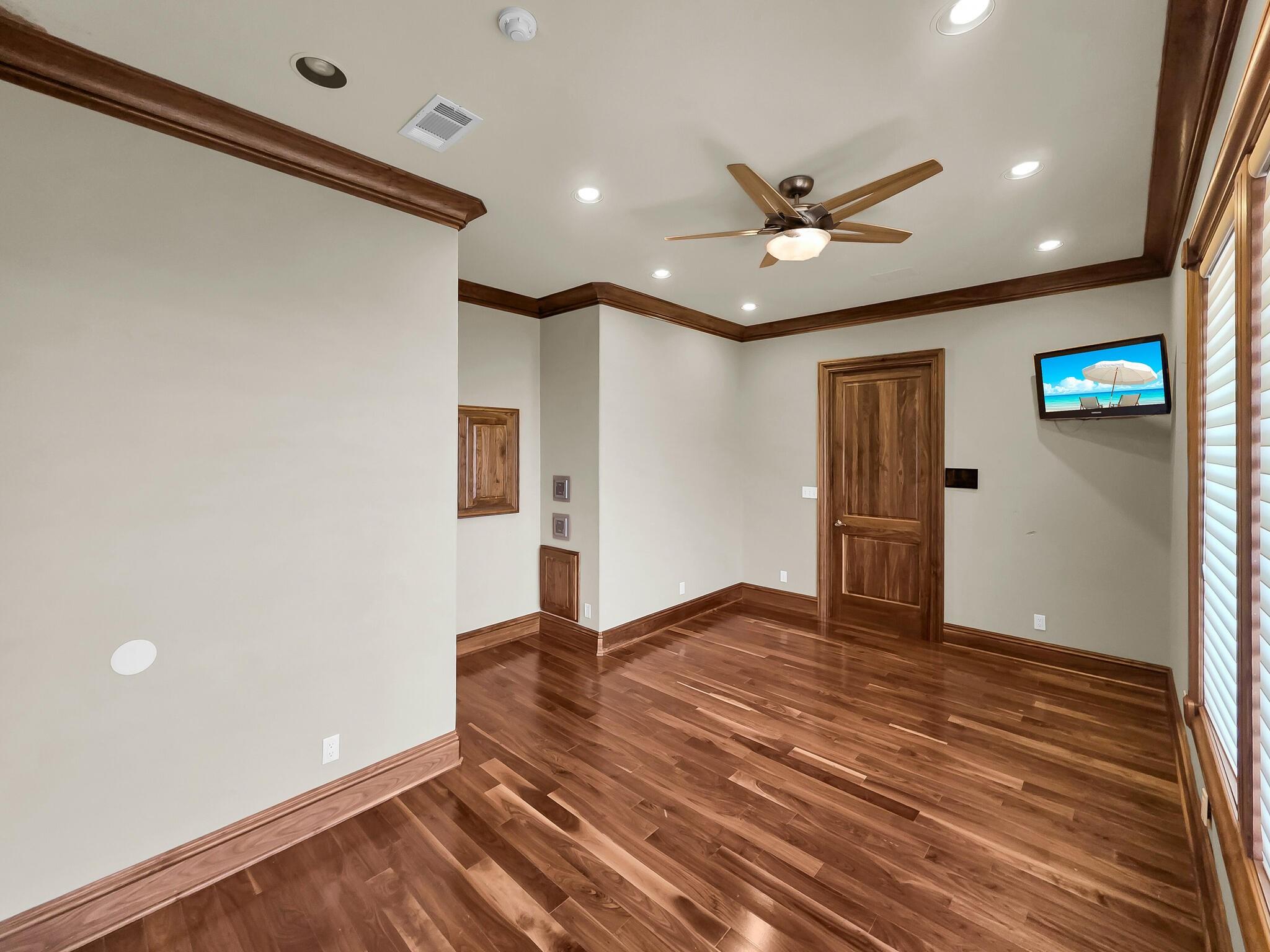 1239 Lagoon Drive