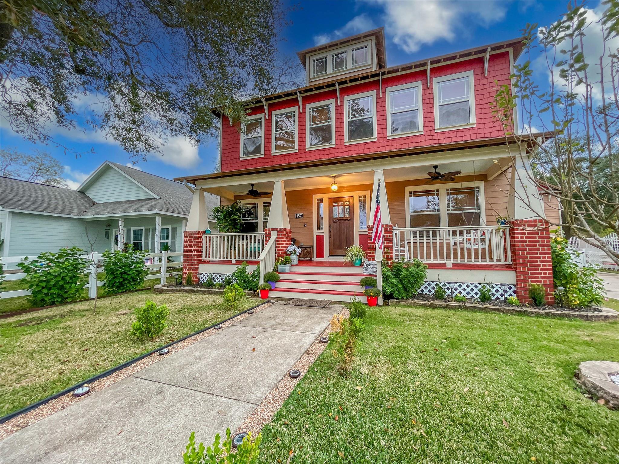 157 Lower Borondo