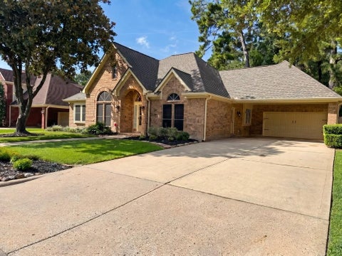 Homes For Sale - 19902 Wood Walk Ln Lane<br/> Humble, TX 77346