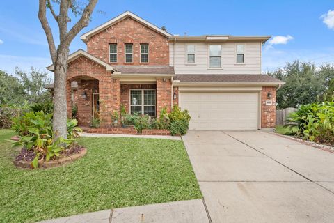 Photo of 2606 Midnight Star Circle, Friendswood, TX 77546 (MLS # 10402005)