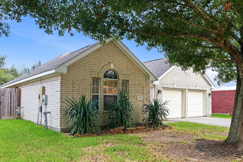 622 Oak Briar Drive