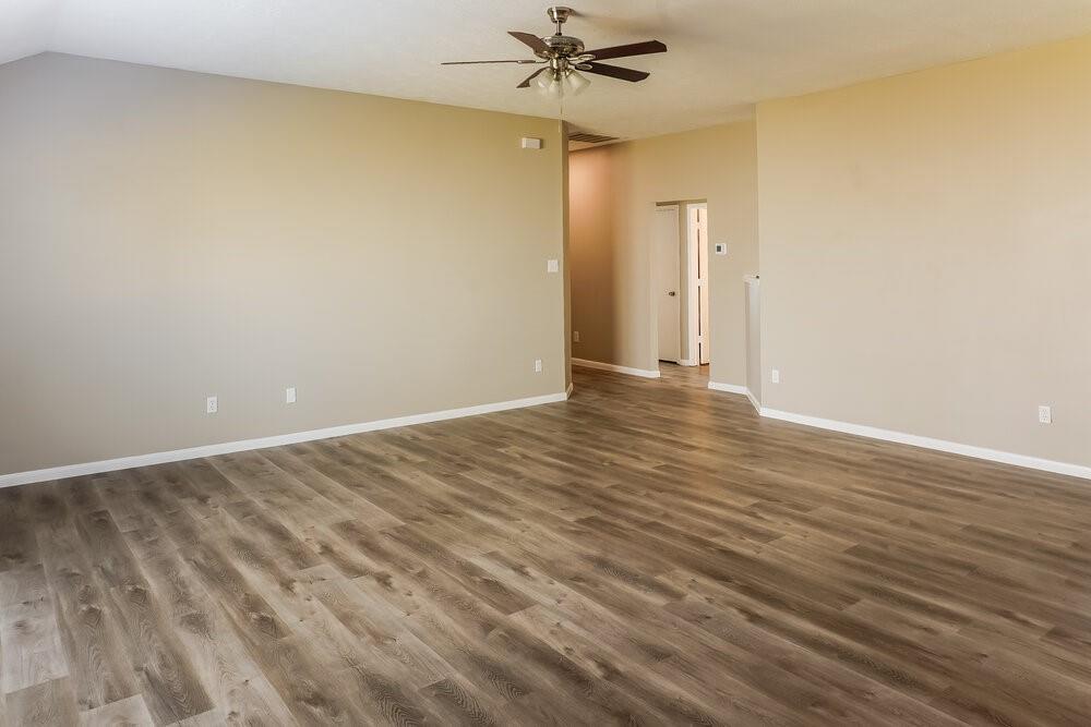 5207 Riverwood Drive