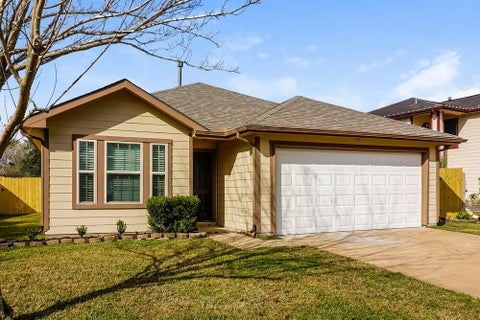 Photo of 5207 Riverwood Drive, Richmond, TX 77469 (MLS # 31694819)