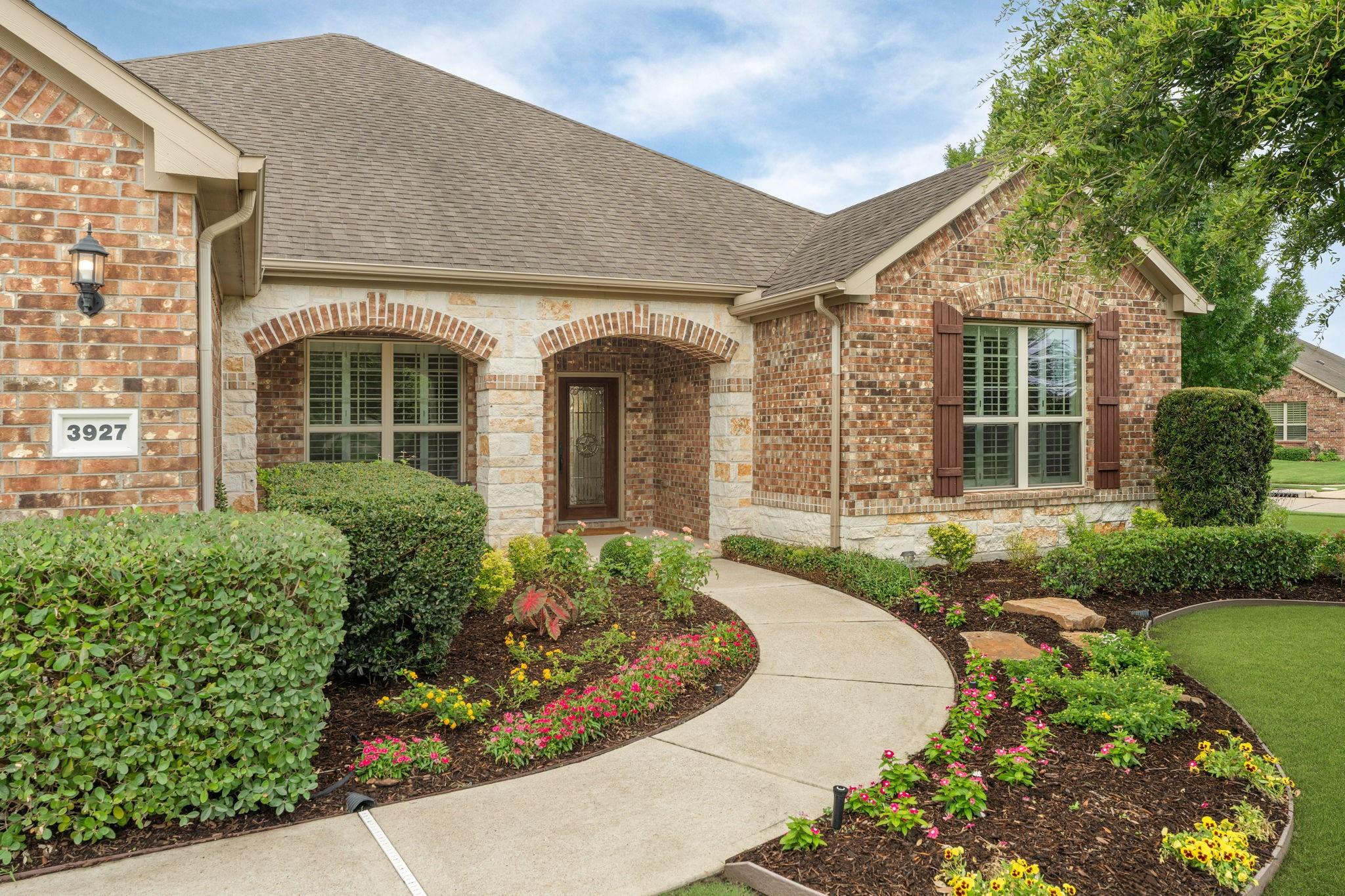 3927 Grand Fir Court