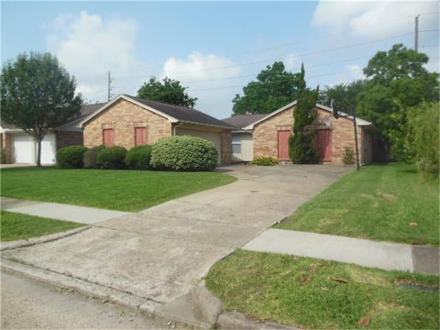 2111 Squire Dobbins
