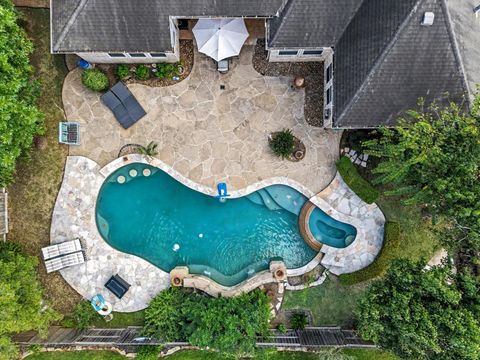 Photo of 1623 Hill Spring Drive, Sugar Land, TX 77479 (MLS # 79617770)