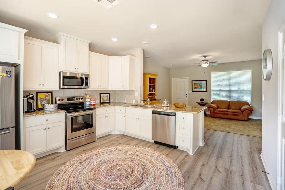 1013 Cottonwood Bend Lane