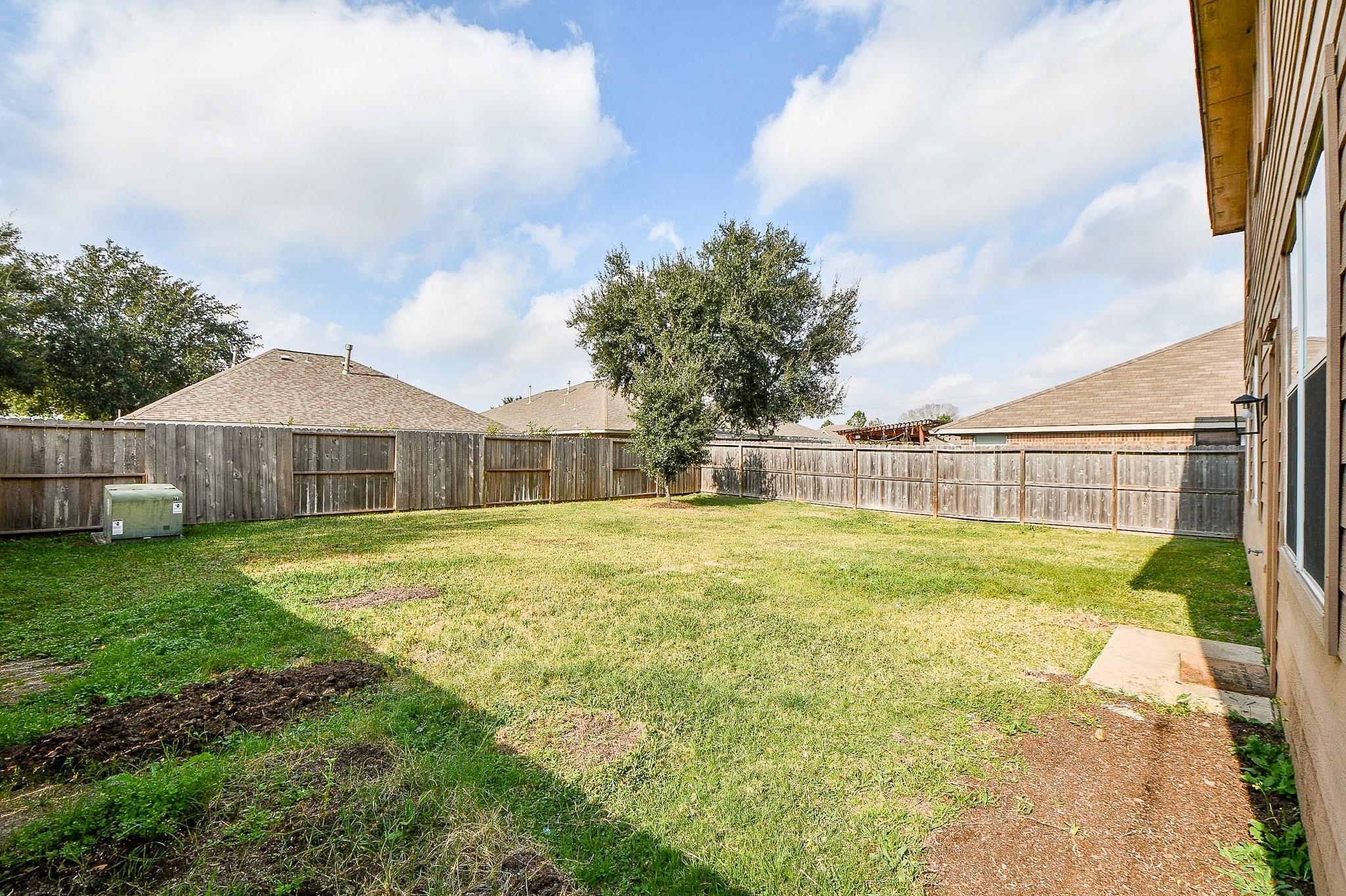 2707 Silk Tree Lane