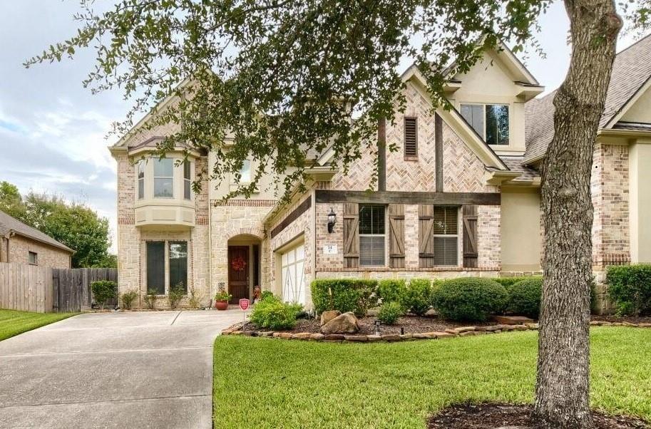 14 Knights Crossing Drive