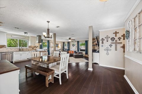 Photo of 6223 Vinewood Lane, League City, TX 77573 (MLS # 82138819)