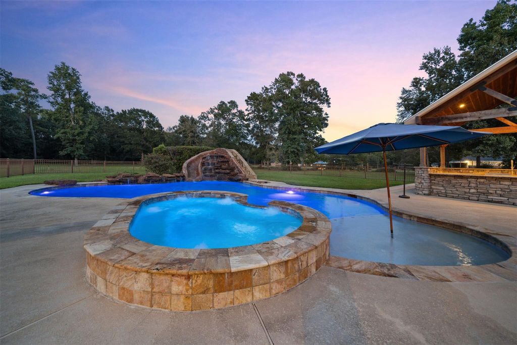 Photo of 17397 Northcrest Circle, New Caney, TX 77357 (MLS # 93784494)