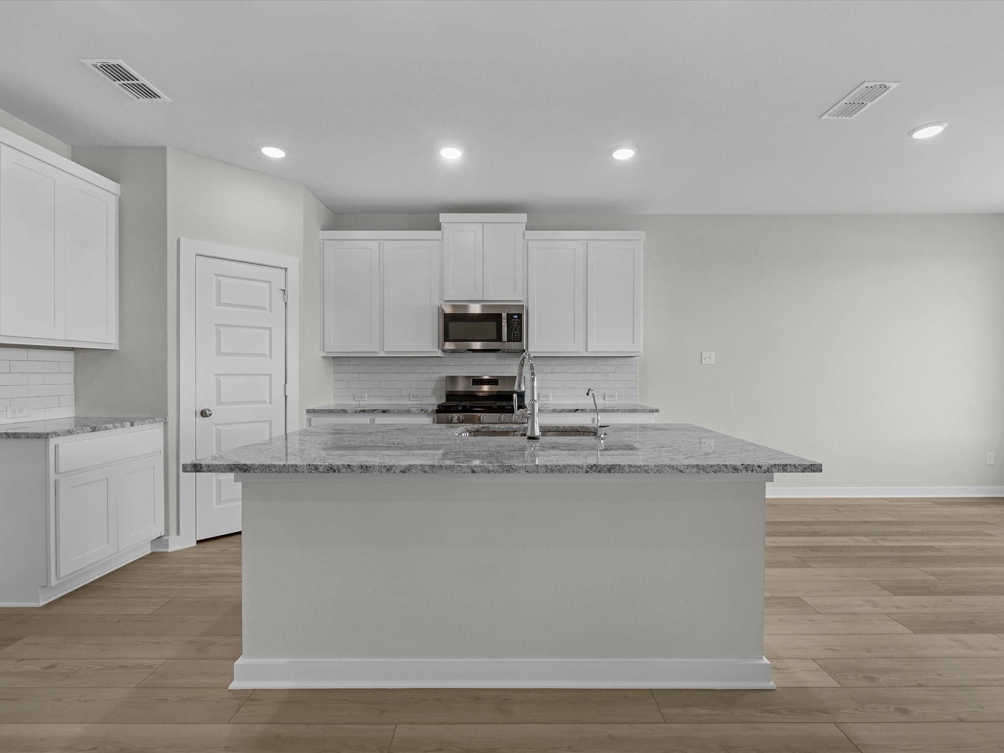 21802 Yellow Sunset Lane
