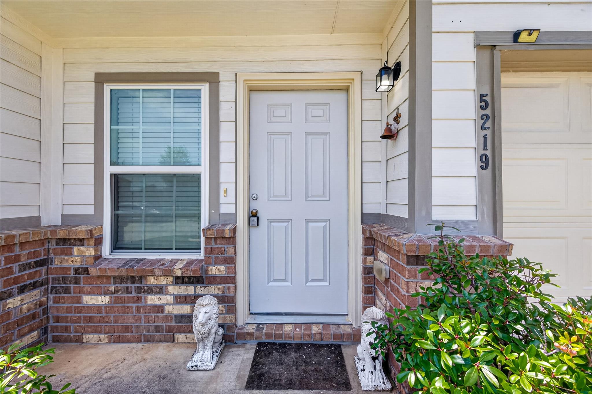 5219 Daintree River Court