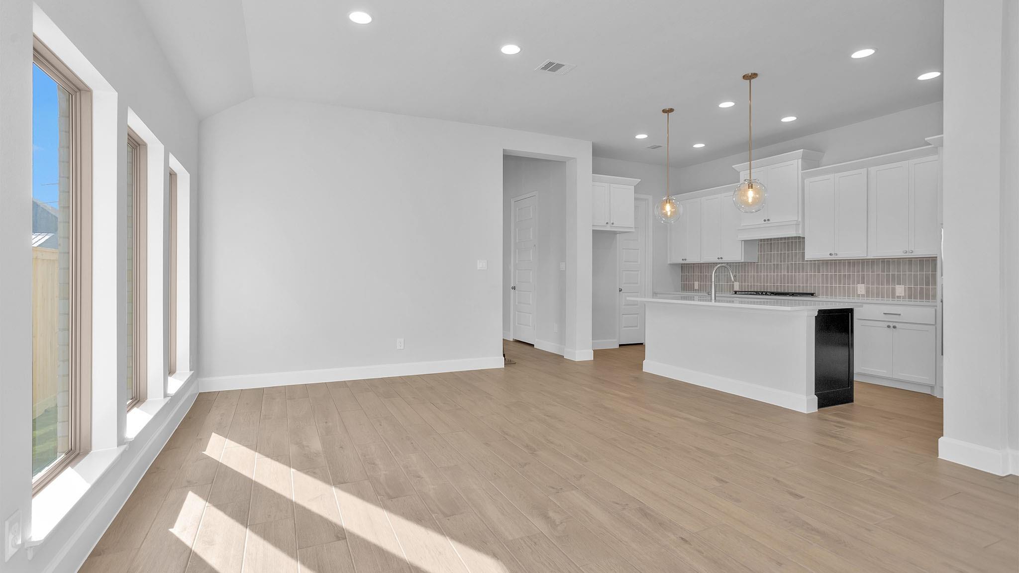 21918 Woodland Hawthorn Lane