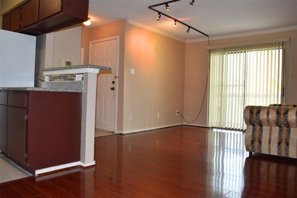 Photo of 2750 Holly Hall Street #1014, Houston, TX 77054 (MLS # 22511747)